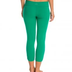 Beyond Yoga Essential Gathered Yoga Capris Bright Emerald CLOTHING