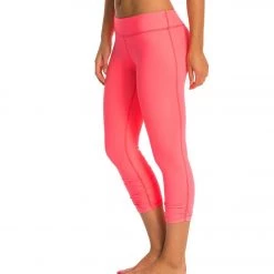 CLOTHING Beyond Yoga Essential Gathered Yoga Capris Cosmopolitan