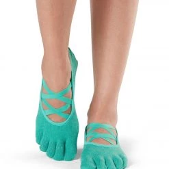 ACCESSORIES Toesox Elle Full-Toe Yoga Grip Socks Emerald 7 ACCESSORIES Toesox Elle Full-Toe Yoga Grip Socks Emerald