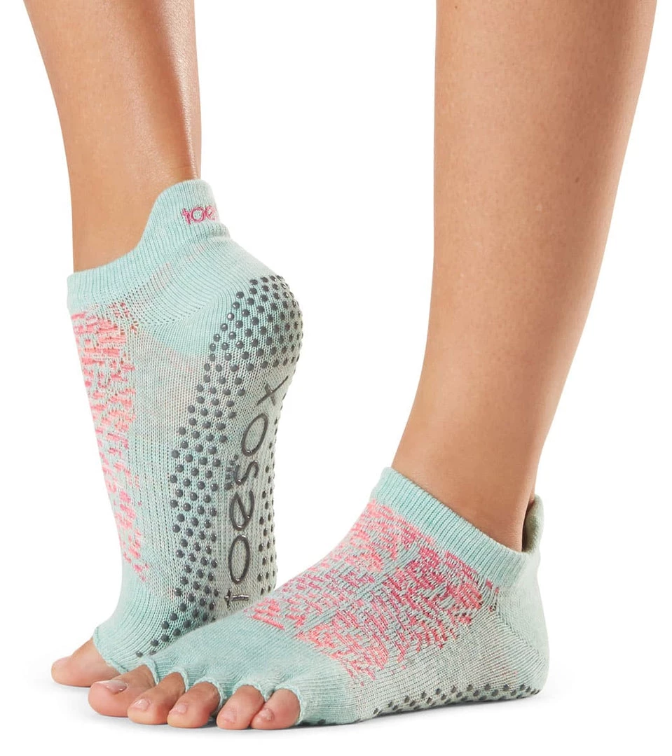 CLOTHING Toesox Low Rise Half-Toe Yoga Grip Socks Playa Stripe 5 CLOTHING Toesox Low Rise Half-Toe Yoga Grip Socks Playa Stripe