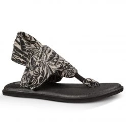 Sanuk Yoga Sling 2 Prints Sandal Black/White Hawaiian ACCESSORIES