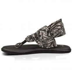 Sanuk Yoga Sling 2 Prints Sandal Black/White Hawaiian ACCESSORIES