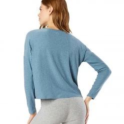 CLOTHING Beyond Yoga Featherweight Morning Light Cropped Pullover Stormy Blue-Blue Cloud 12 CLOTHING Beyond Yoga Featherweight Morning Light Cropped Pullover Stormy Blue-Blue Cloud
