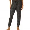 CLOTHING Beyond Yoga Brushed Up Lounge Around Jogger Charcoal Cobra