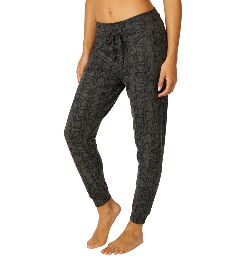 CLOTHING Beyond Yoga Brushed Up Lounge Around Jogger Charcoal Cobra 4 CLOTHING Beyond Yoga Brushed Up Lounge Around Jogger Charcoal Cobra