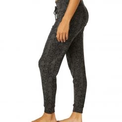 CLOTHING Beyond Yoga Brushed Up Lounge Around Jogger Charcoal Cobra 10 CLOTHING Beyond Yoga Brushed Up Lounge Around Jogger Charcoal Cobra