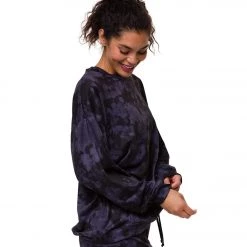 CLOTHING Onzie Boyfriend Sweatshirt AMETHYST TIE DYE