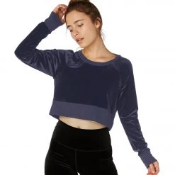 Beyond Yoga Cropped Velvet Pullover Deep Amethyst