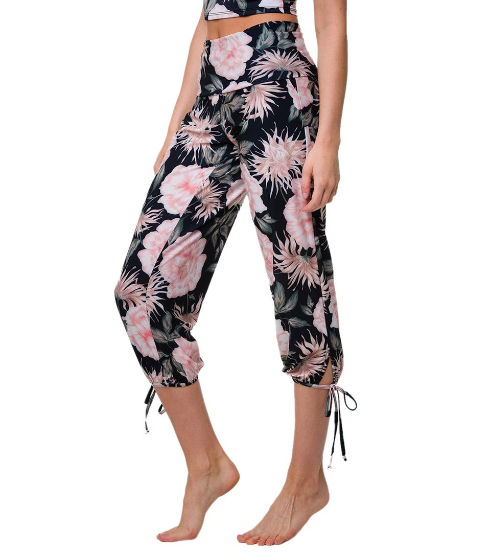 Onzie Gypsy Joggers First Bloom 4 Onzie Gypsy Joggers First Bloom