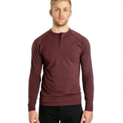 CLOTHING Public Rec Go-To Henley Heather Burgundy