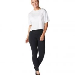 Tavi Crop Tee Salt CLOTHING