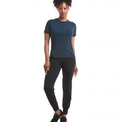 CLOTHING Public Rec Essential Tee Vintage Navy