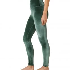 CLOTHING Beyond Yoga Velvet Motion High Waisted 7/8 Yoga Leggings Forest Green 11 CLOTHING Beyond Yoga Velvet Motion High Waisted 7/8 Yoga Leggings Forest Green