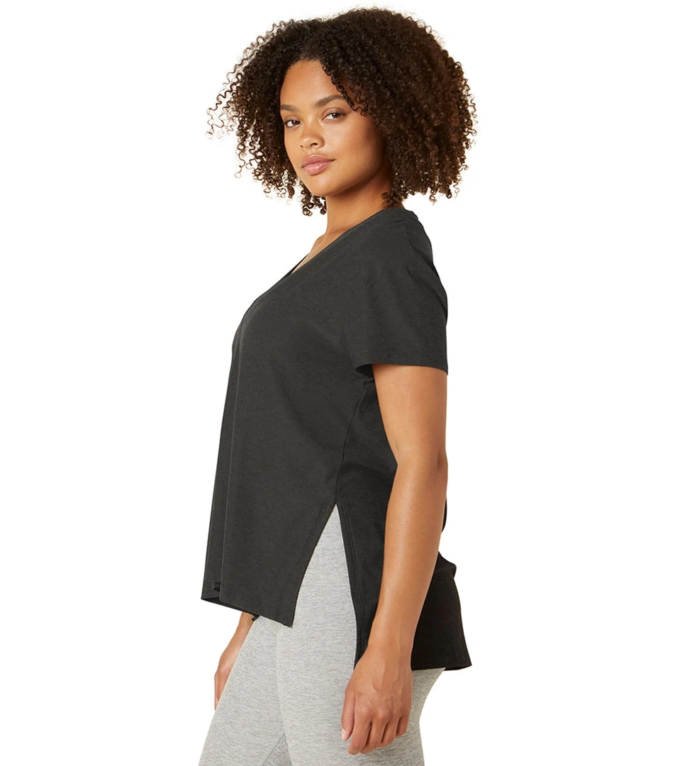 NEW ARRIVALS Beyond Yoga Split Up Long Tee Darkest Night 6 NEW ARRIVALS Beyond Yoga Split Up Long Tee Darkest Night