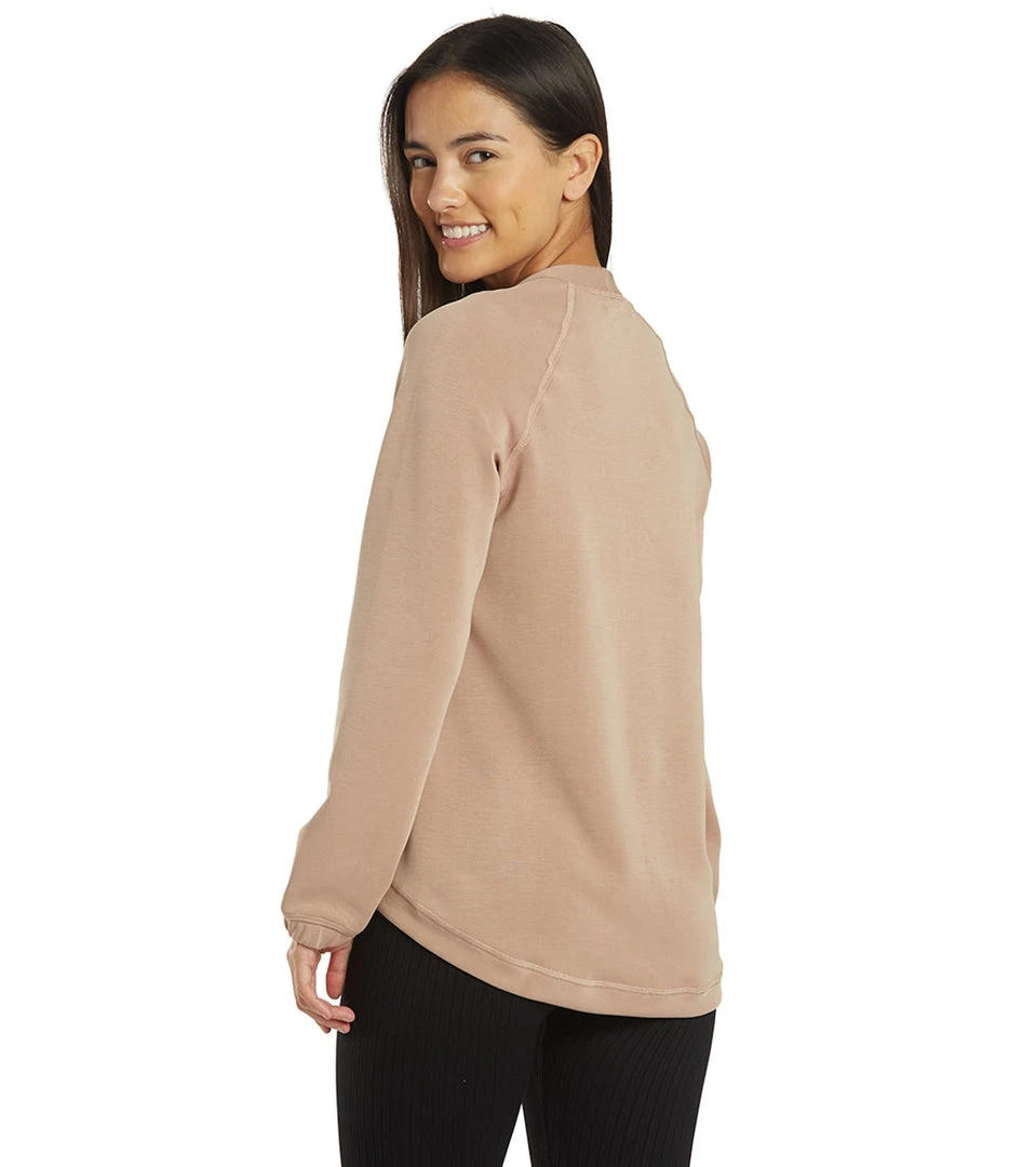 NUX Sleek Sweat Pullover Dune NEW ARRIVALS 5 NUX Sleek Sweat Pullover Dune NEW ARRIVALS