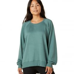CLOTHING Beyond Yoga Cozy Fleece Saturday Oversized Pullover Rainforest Blue 13 CLOTHING Beyond Yoga Cozy Fleece Saturday Oversized Pullover Rainforest Blue