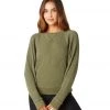 Beyond Yoga With The Band Pullover Washed Deep Olive