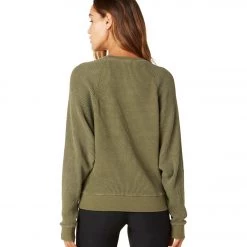 Beyond Yoga With The Band Pullover Washed Deep Olive