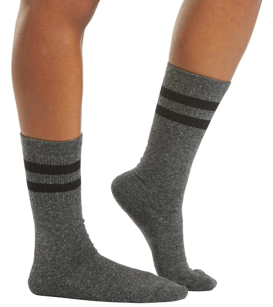 Tavi Kai Grip Socks 3 Tavi Kai Grip Socks