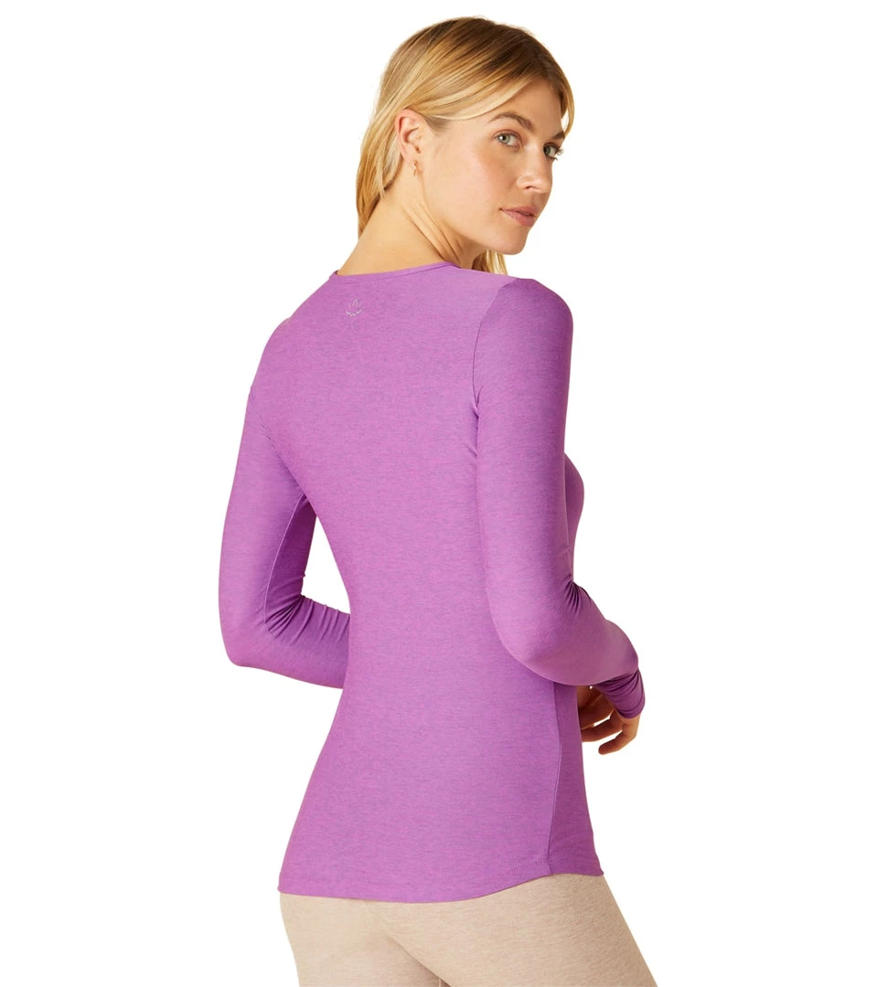 Beyond Yoga Featherweight Spacedye Classic Crew Pullover Bright Iris Heather NEW ARRIVALS 5 Beyond Yoga Featherweight Spacedye Classic Crew Pullover Bright Iris Heather NEW ARRIVALS