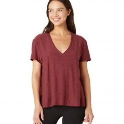 NEW ARRIVALS Beyond Yoga Split Up Long Tee Port Wine-Ruby