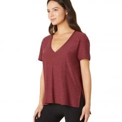NEW ARRIVALS Beyond Yoga Split Up Long Tee Port Wine-Ruby