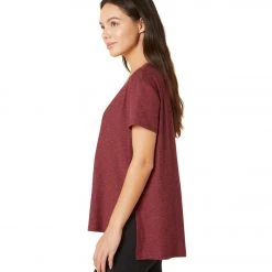 NEW ARRIVALS Beyond Yoga Split Up Long Tee Port Wine-Ruby