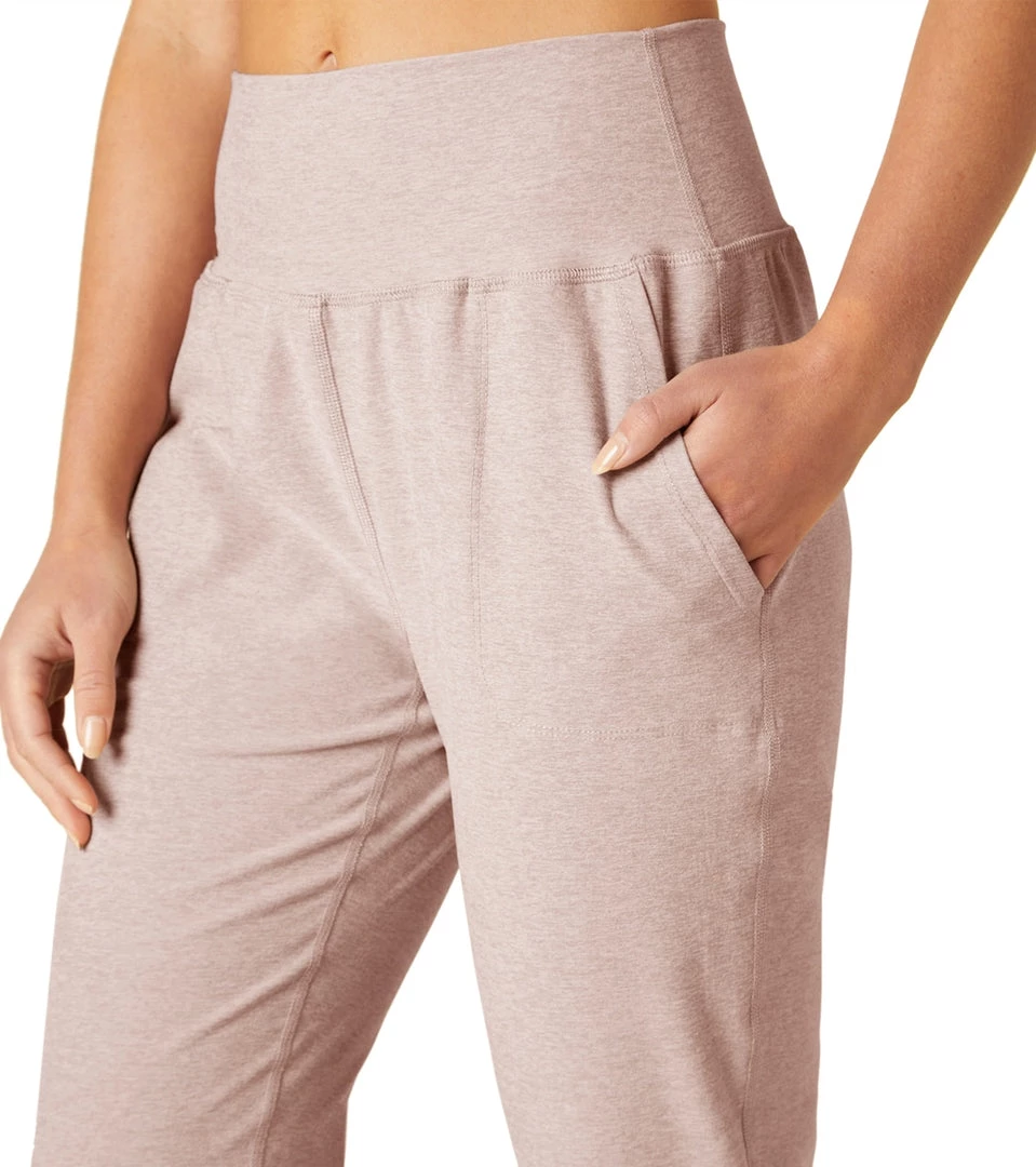 Beyond Yoga Spacedye Midi Joggers Chai 7 Beyond Yoga Spacedye Midi Joggers Chai