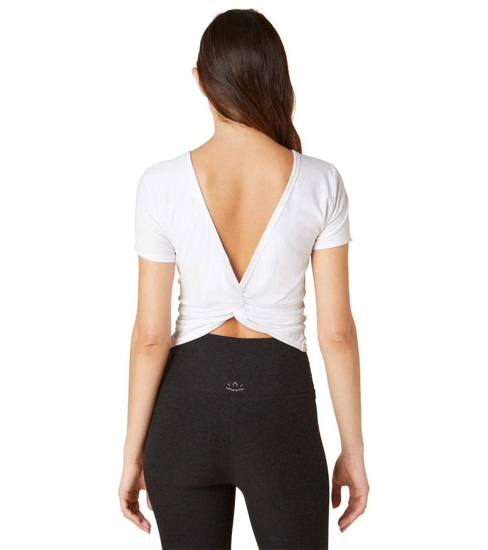 NEW ARRIVALS Beyond Yoga Featherweight Twist Out Tee Cloud White 5 NEW ARRIVALS Beyond Yoga Featherweight Twist Out Tee Cloud White