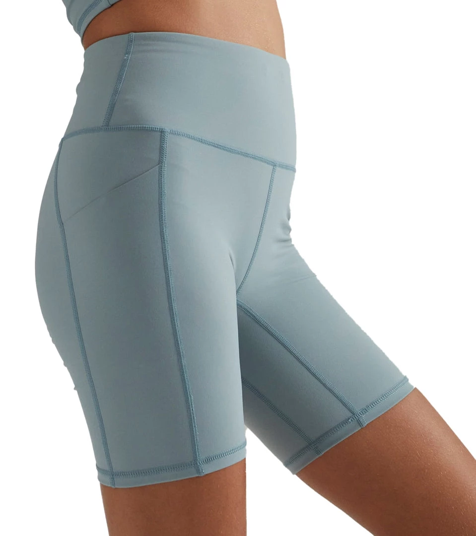 NEW ARRIVALS Varley Let's Go Pocket Short 7" Lead 4 NEW ARRIVALS Varley Let's Go Pocket Short 7" Lead