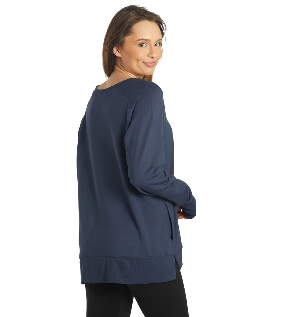CLOTHING Tavi Cozy Sweatshirt Navy 5 CLOTHING Tavi Cozy Sweatshirt Navy
