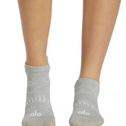 Alo Yoga Performance Tab Sock Athletic Heather Grey/White