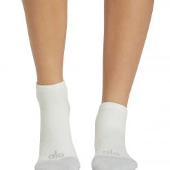 Alo Yoga Performance Tab Sock White/Dove Grey